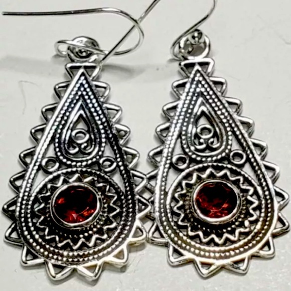 Sterling Silver Garnet Earrings (~weight 6.8g), Suggested Retail Value $240 - Picture 1 of 1